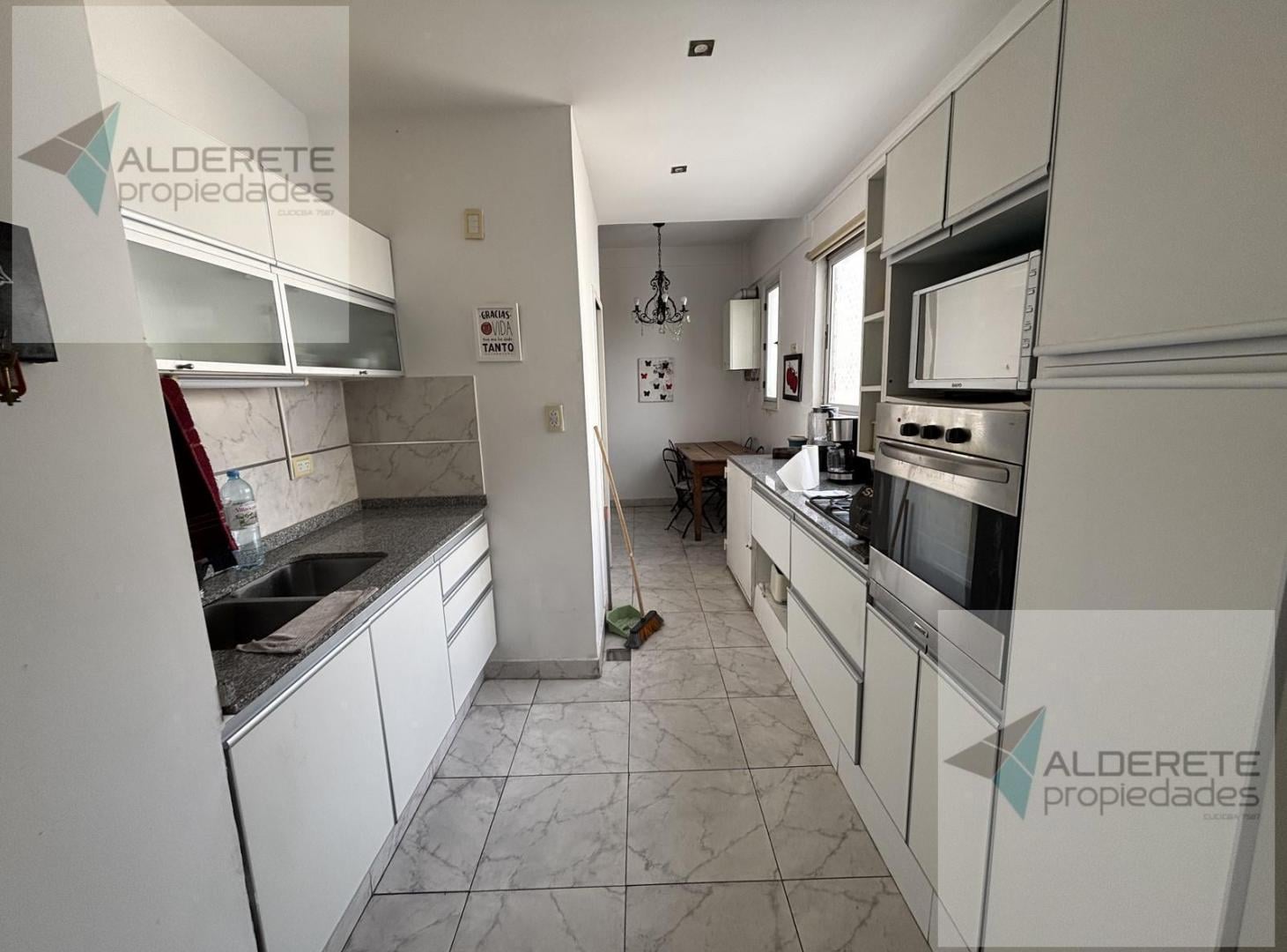 Foto de ALQUILER SEMIPISO 3 AMBIENTES AMOBLADO CON BALCÓN EN BARRIO NORTE, imagen 1