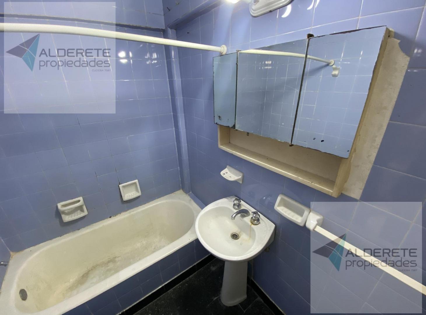 Foto de VENTA DEPARTAMENTO 2 AMB EN RECOLETA, imagen 5