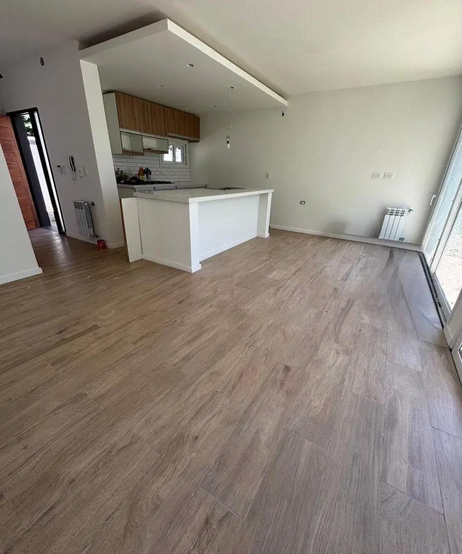 City Bell Excelente Duplex en venta - 20 Pellegrini y Güemes 2/3 dormitorios 1