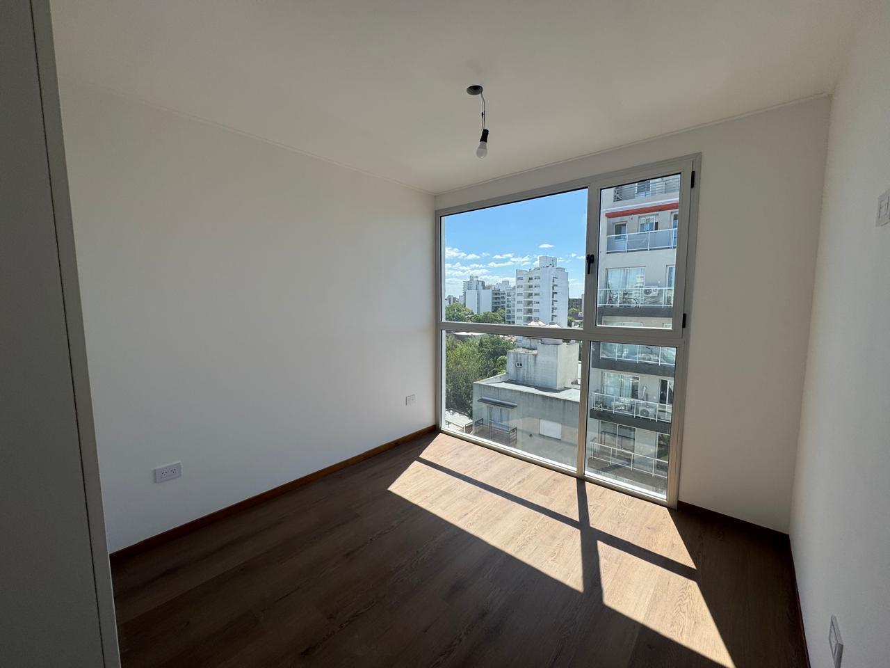 Foto de A ESTRENAR Departamento en venta sexto piso con balcón al frente sobre, imagen 1