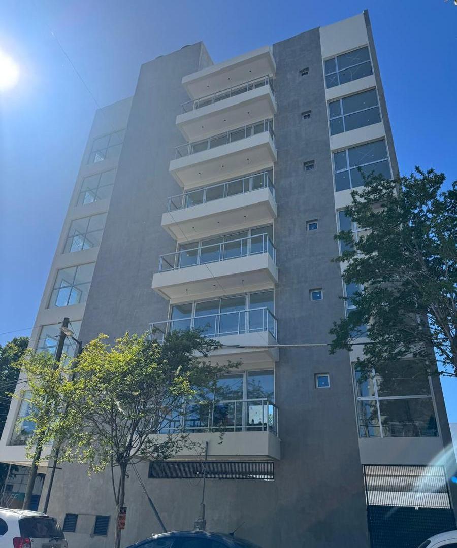 Foto de A ESTRENAR Departamento en venta sexto piso con balcón al frente sobre, imagen 2