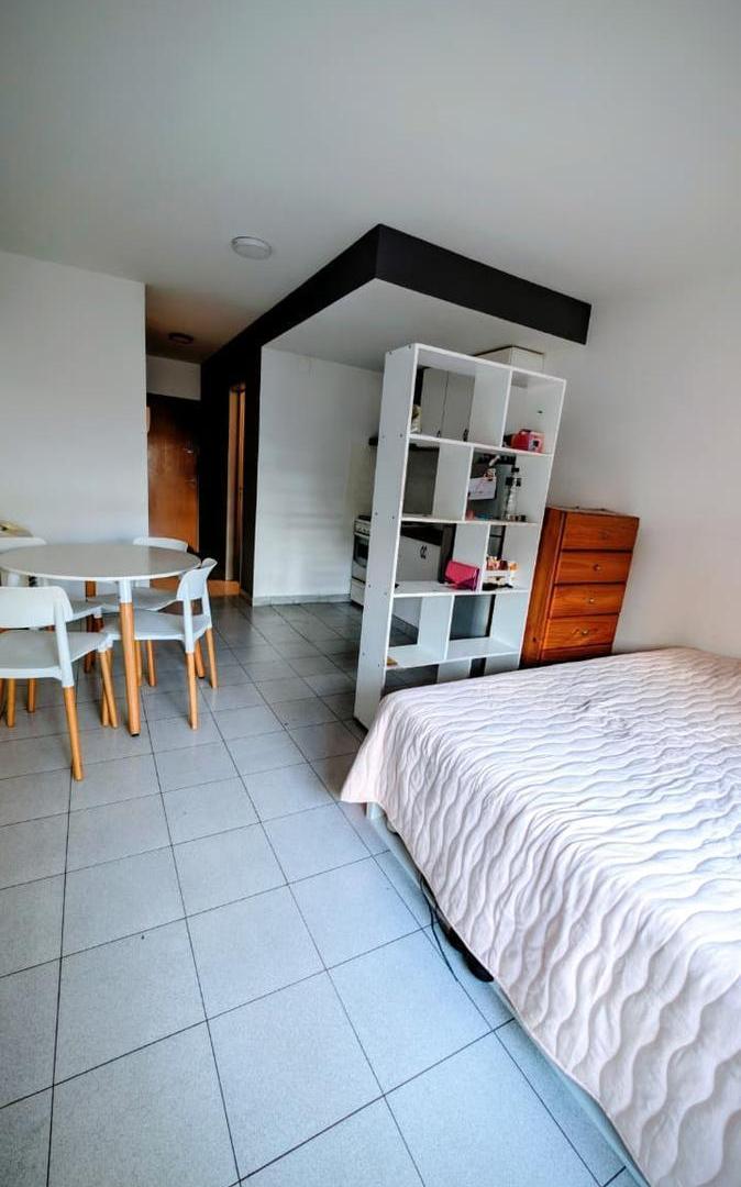 Foto de Departamento monoambiente amoblado en alquiler - 44 e/ 10 y 11 - La, imagen 3