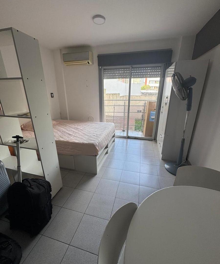 Foto de Departamento monoambiente amoblado en alquiler - 44 e/ 10 y 11 - La, imagen 2