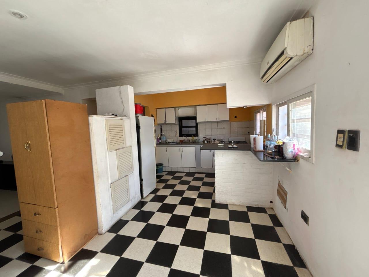 Foto de Casa en venta: 3 dormitorios, cochera parque - 138 entre 34 y 35, imagen 4