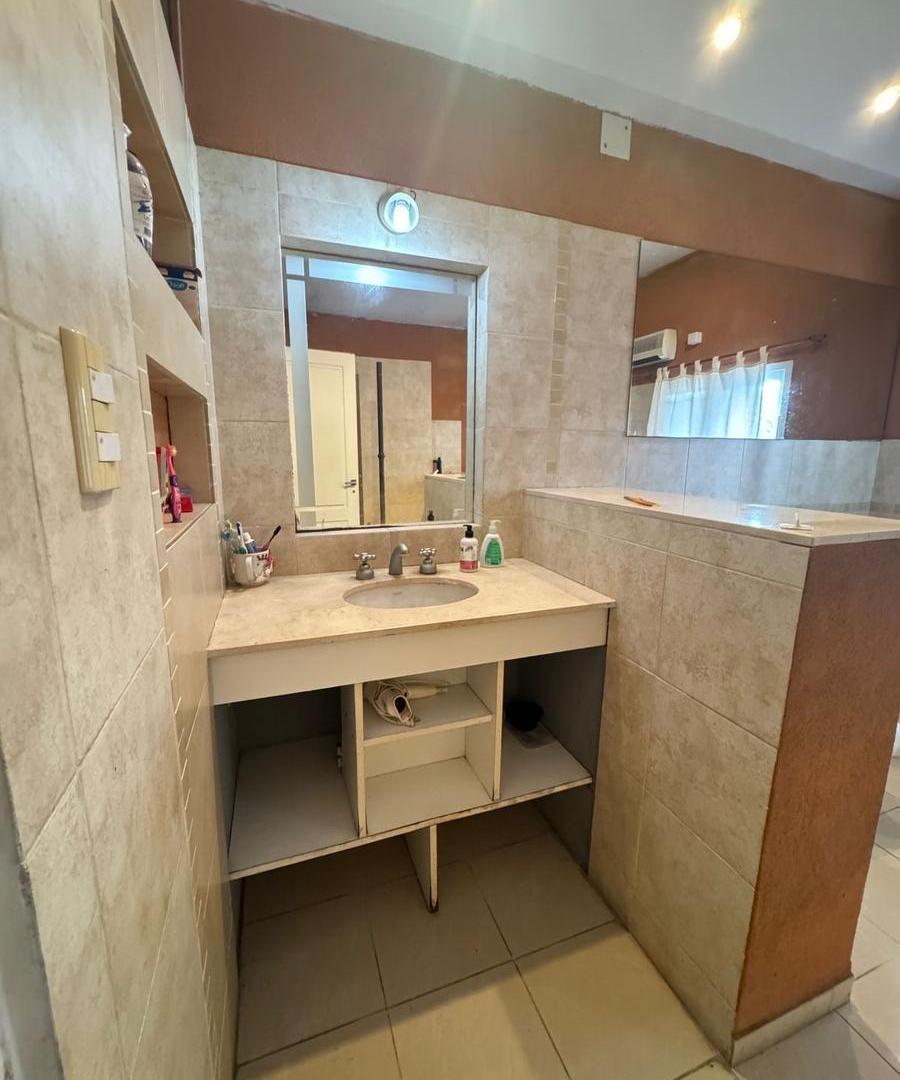 Foto de Casa en venta: 3 dormitorios, cochera parque - 138 entre 34 y 35, imagen 1