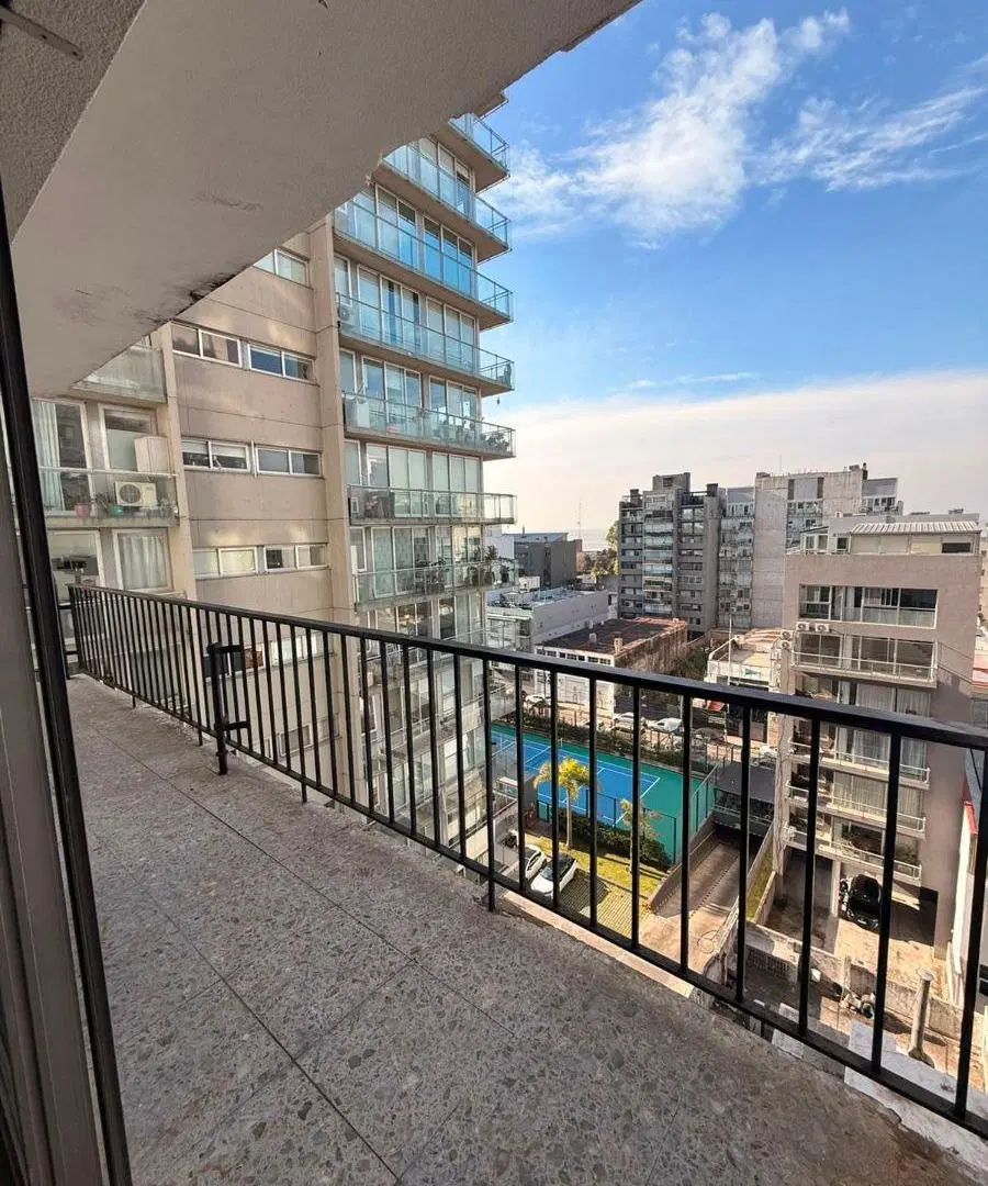 Excelente departamento de 2 ambientes en alquiler en Olivos 3