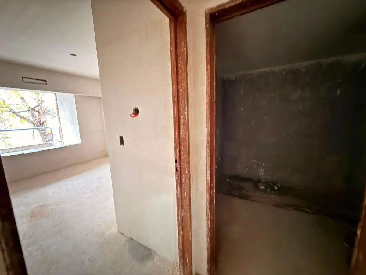Excelente Departamento de 4 ambientes a la Venta en Coghlan 5
