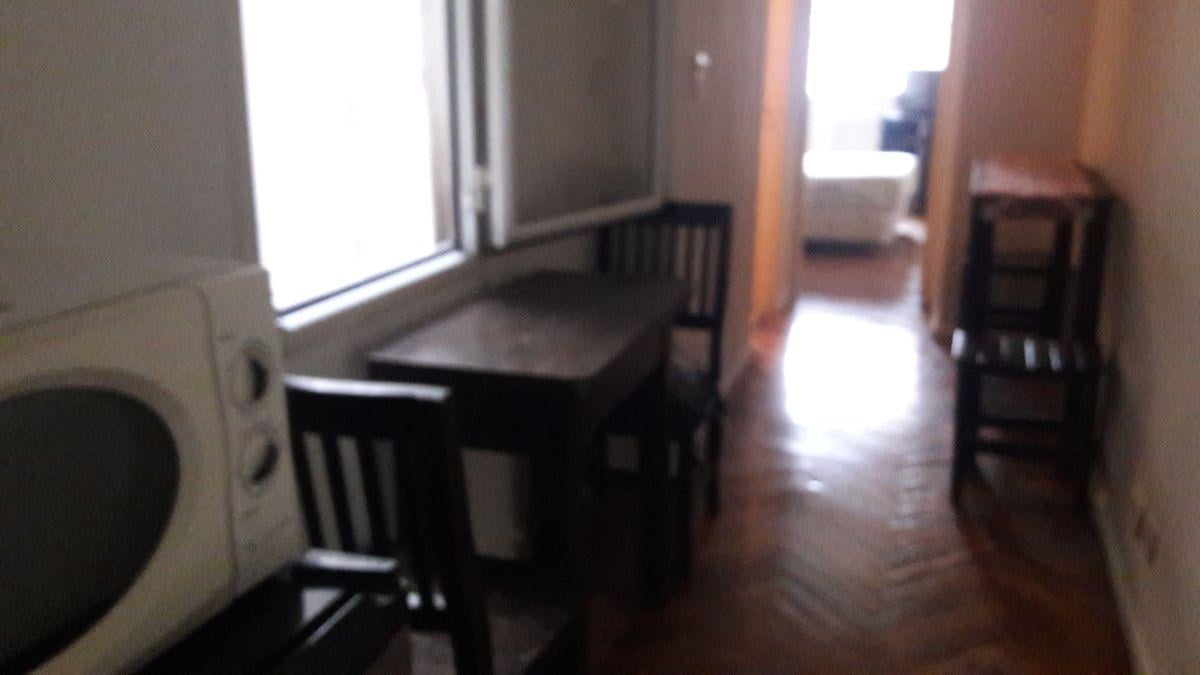 Foto de Monoambiente en Barrio Norte con baño completo y cocina separada, imagen 1