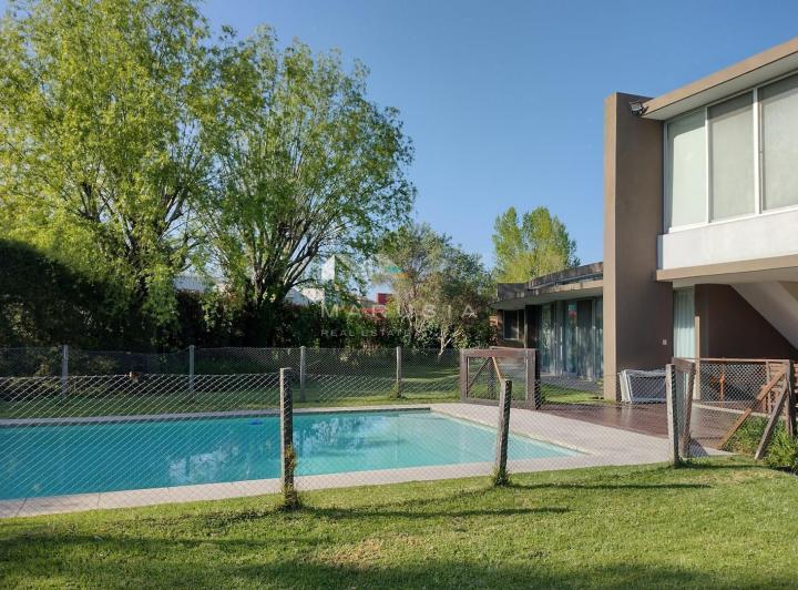 Casa  en Alq. Temporario en Santa Barbara, Tigre, G.B.A. Zona Norte 2