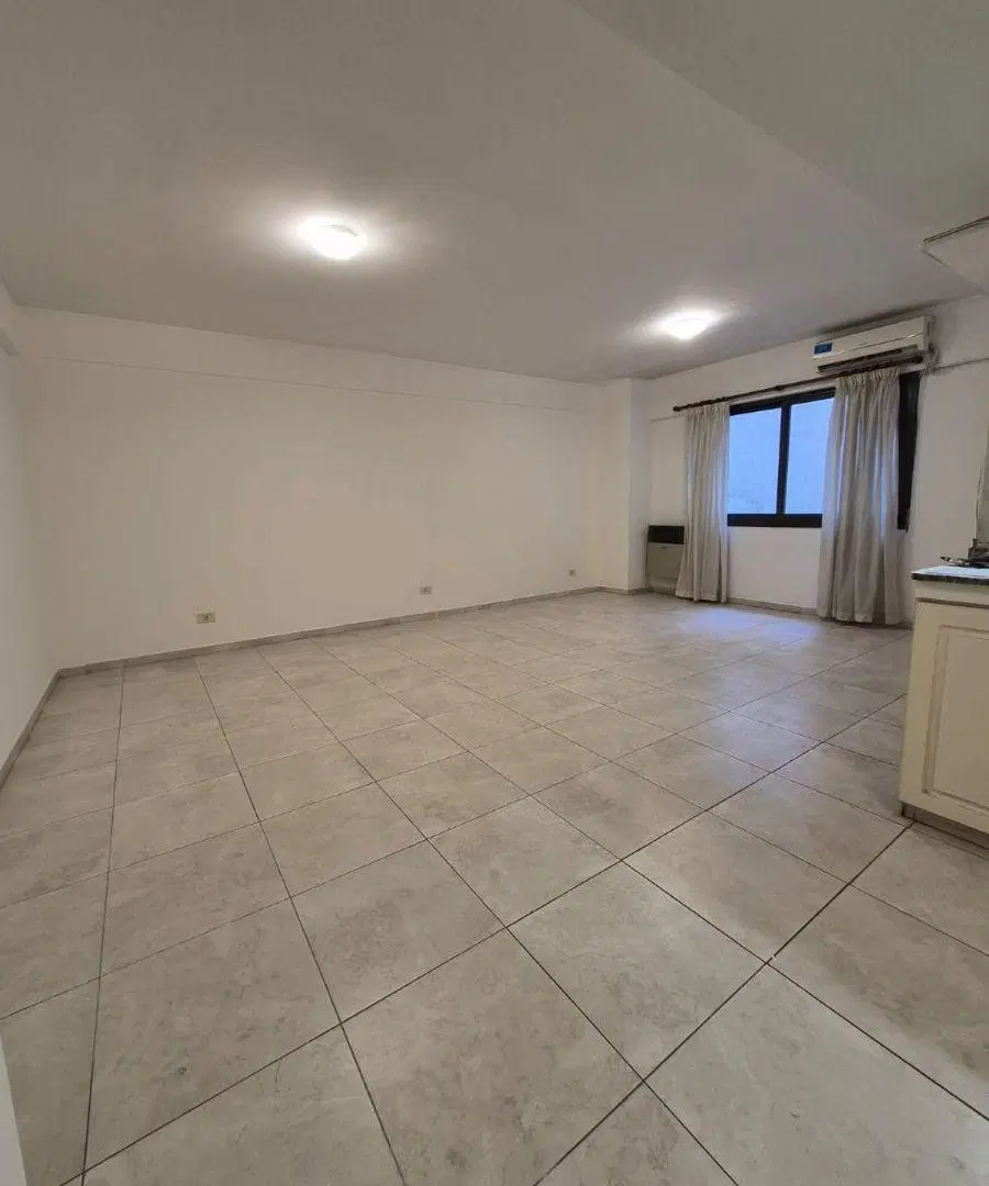 Marcerou Propiedades alquila hermoso departamento sobre calle chile 5