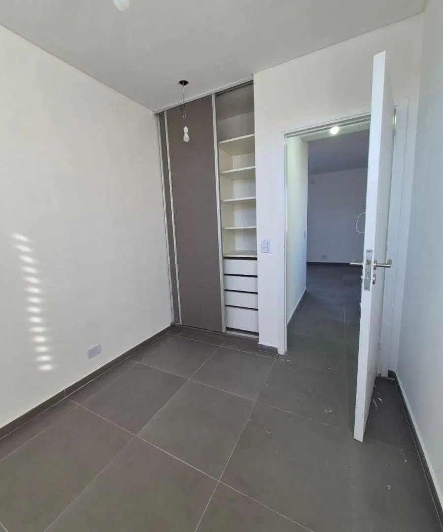 Departamento de 60 m² construidos con 2 Dormitorios en Alquiler en Carrodilla 3