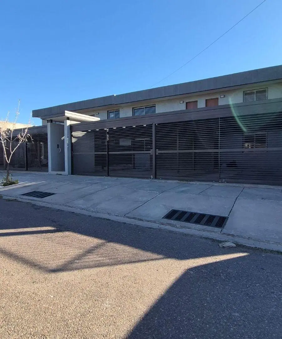 Departamento de 60 m² construidos con 2 Dormitorios en Alquiler en Carrodilla 5