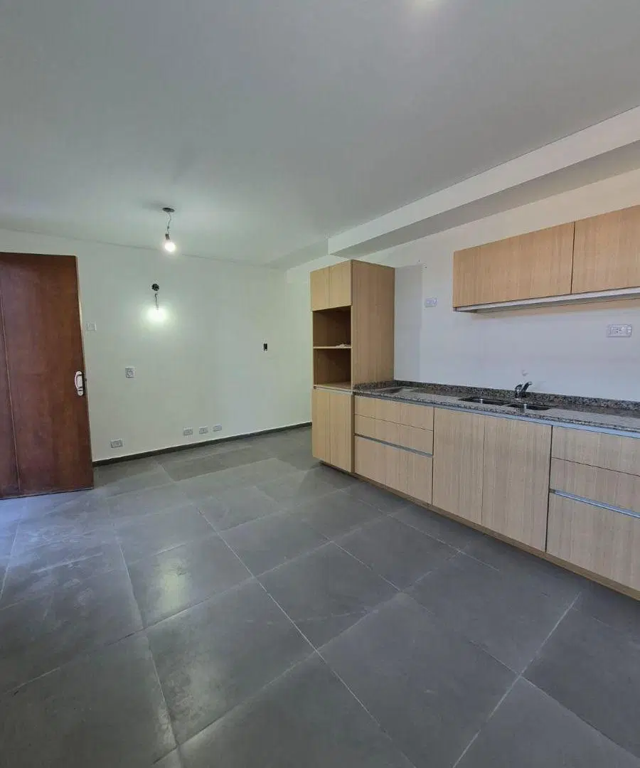 Departamento de 60 m² construidos con 2 Dormitorios en Alquiler en Carrodilla 2