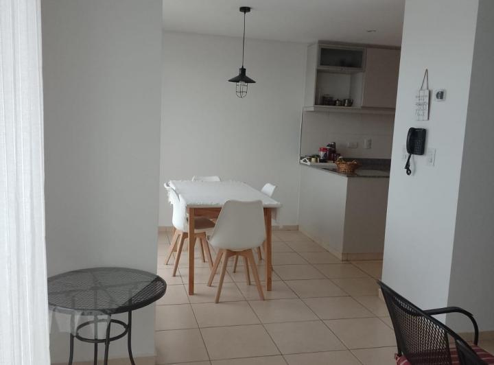 ALQUILER AMOBLADO UN DORMITORIO CON BALCÓN SANTA GENOVEVA 2