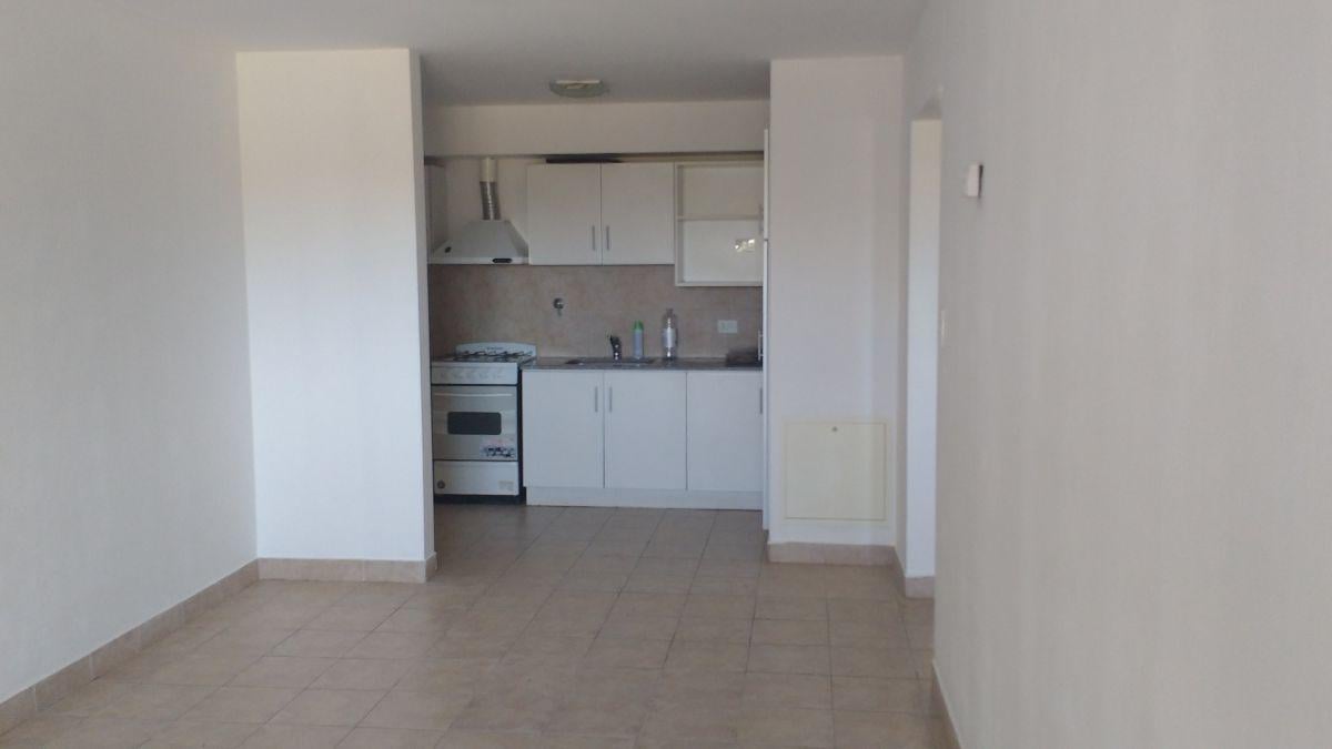 Foto de ALQUILER DEPARTAMENTO 2 DORM CON COCHERA, imagen 3
