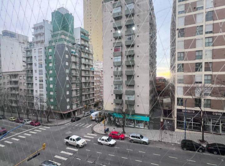 Alquiler 24 meses Depto 2 Amb Frente Zona Güemes 4