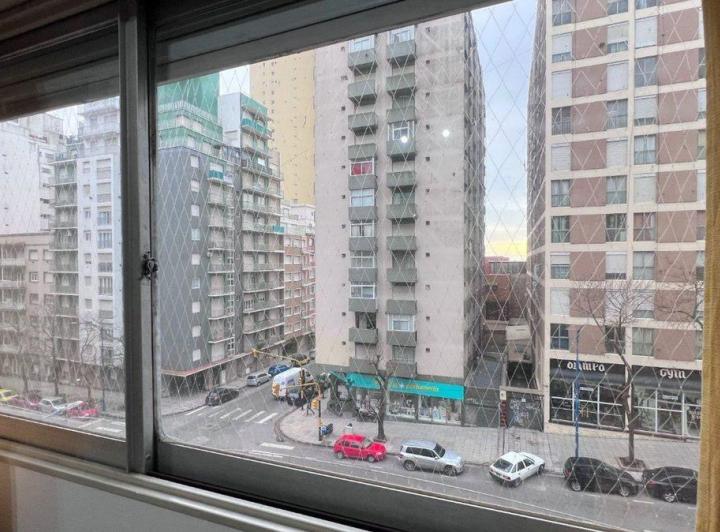 Alquiler 24 meses Depto 2 Amb Frente Zona Güemes 2