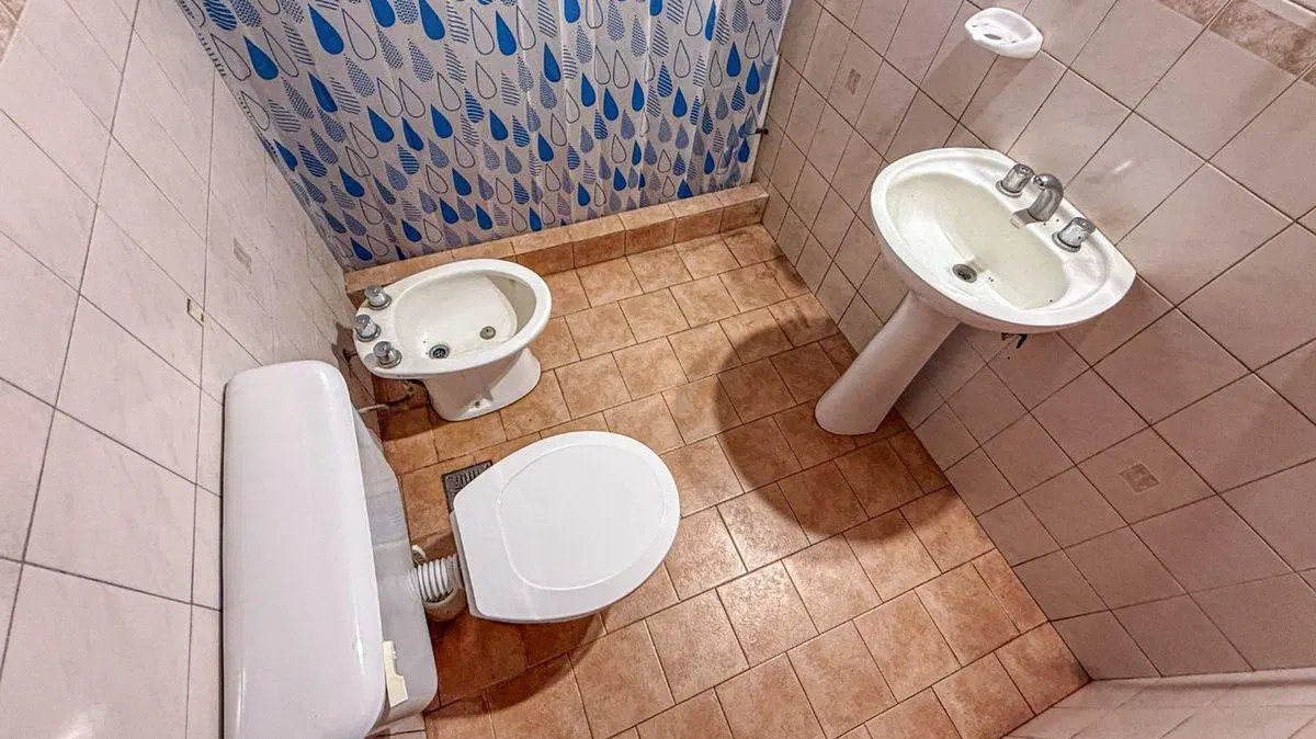 VENTA DOS CASAS EN BLOCK ATLANTIDA TERRENO 400M2 4