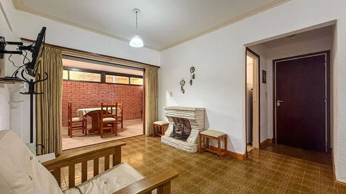 VENTA DEPTO 2 AMBIENTES CON COCHERA MIRAMAR 4