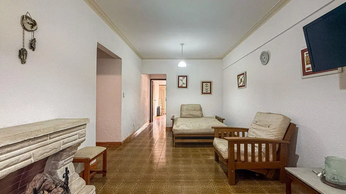 VENTA DEPTO 2 AMBIENTES CON COCHERA MIRAMAR 5
