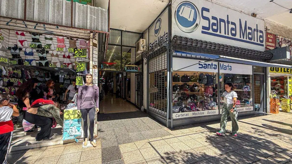 Local Comercial en galeria 36 m2 ideal comercio 2