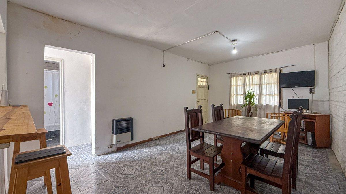 Venta Casa 5 amb a reciclar en parte Villa Primera