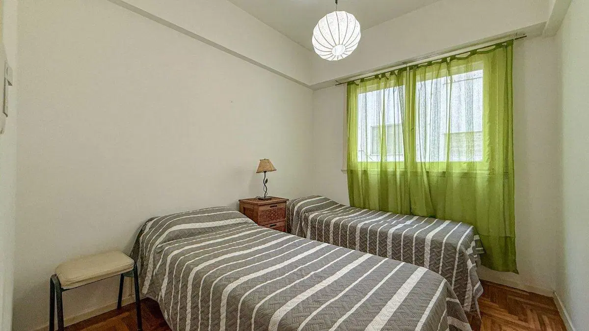 Venta depto. 2 ambientes Zona Güemes cerca del mar 5