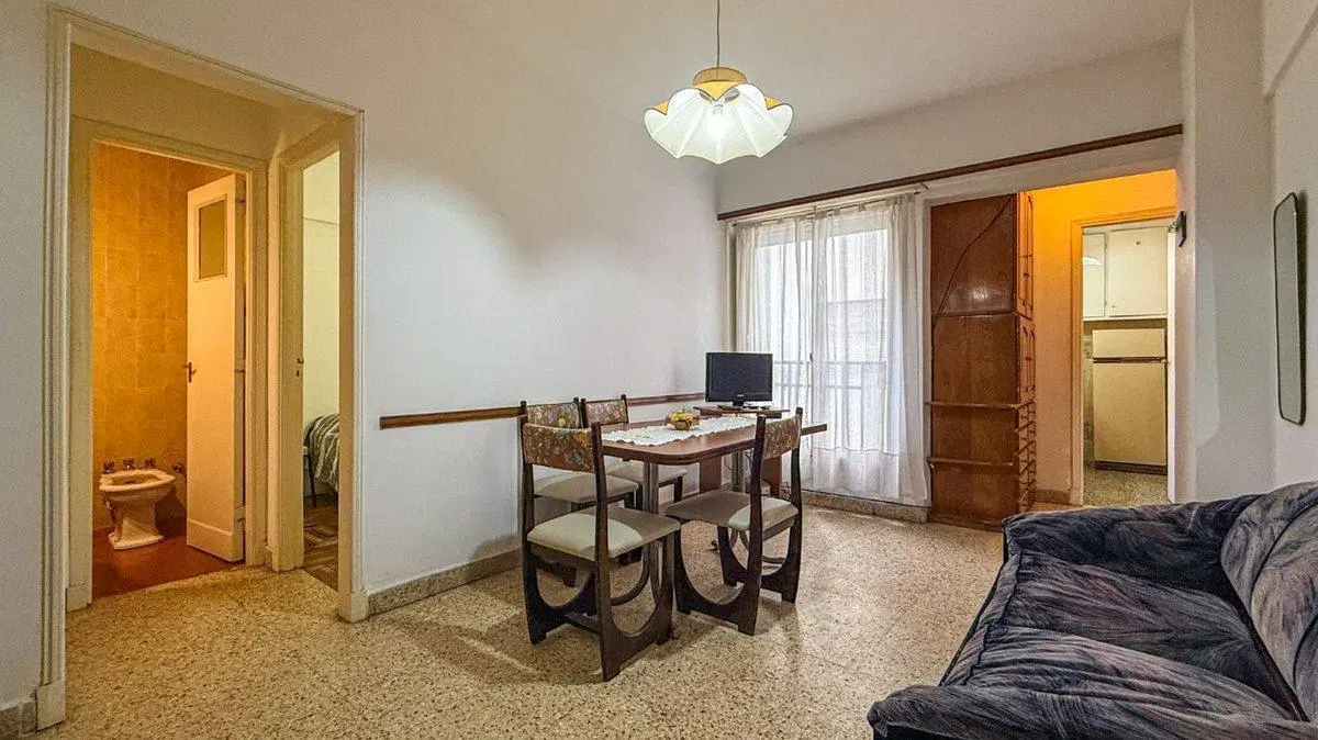 Venta depto. 2 ambientes Zona Güemes cerca del mar 2