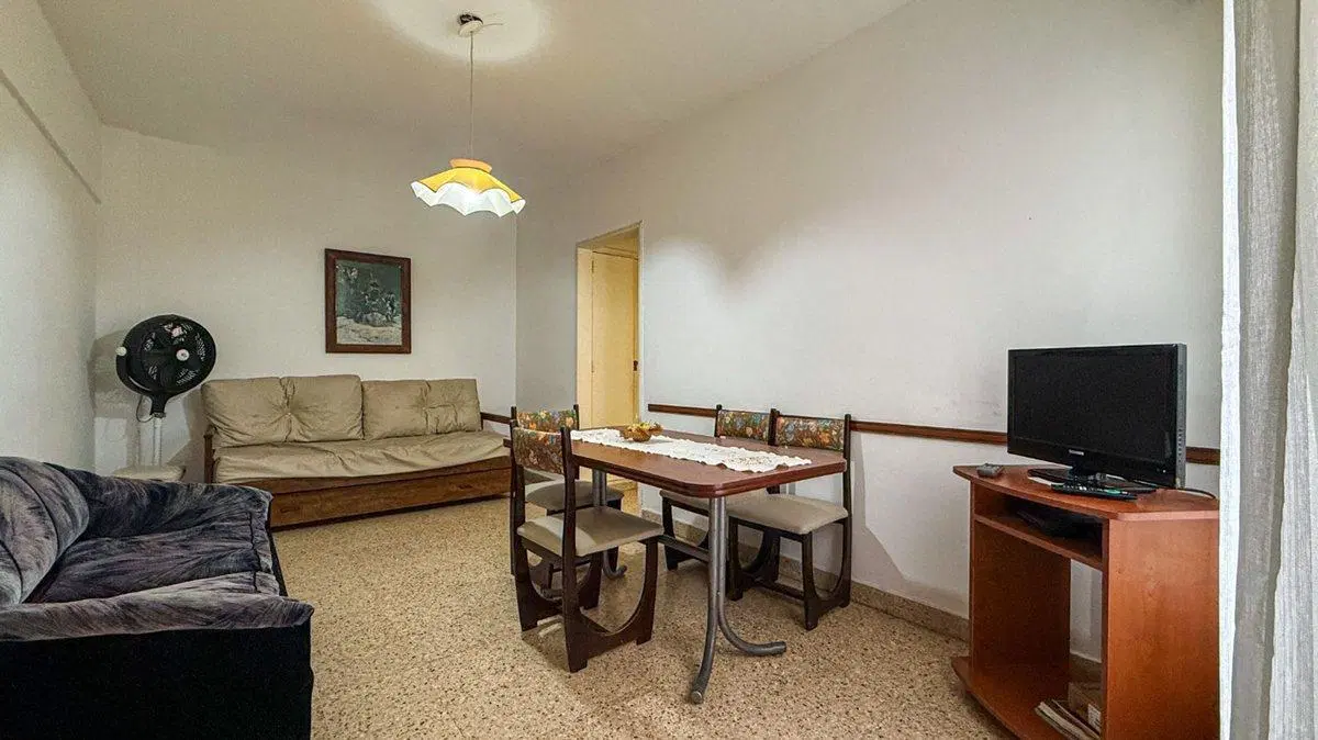 Venta depto. 2 ambientes Zona Güemes cerca del mar 4