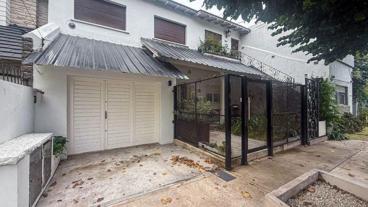 VENTA PH TIPO CASA 3 AMB CHAUVIN RECICLADO 3