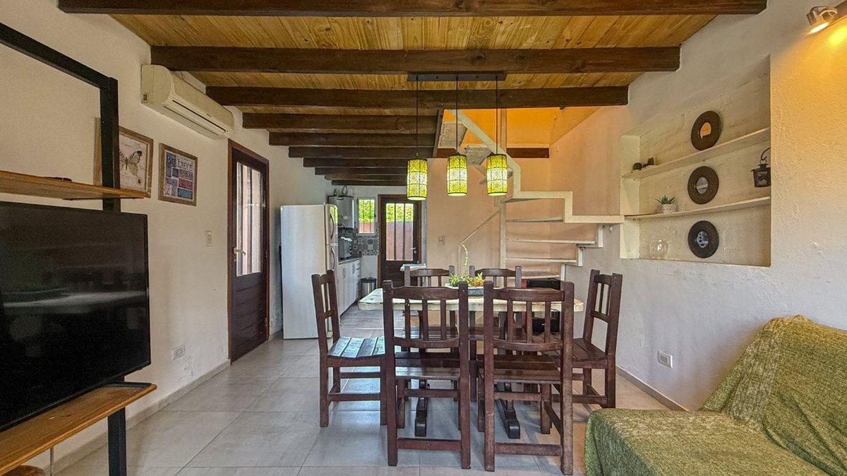 ALQUILER Casa duplex 3 ambientes Faro con cochera