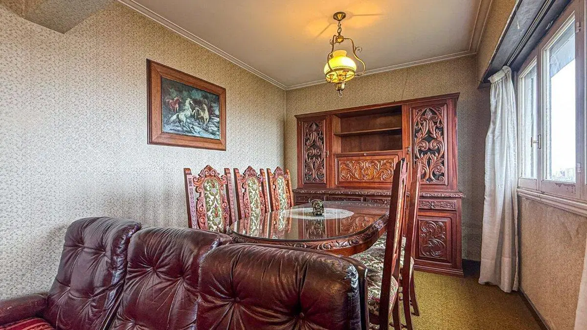 VENTA DEPARTAMENTO 4 AMBIENTES 2 COCHERAS LA PERLA 5