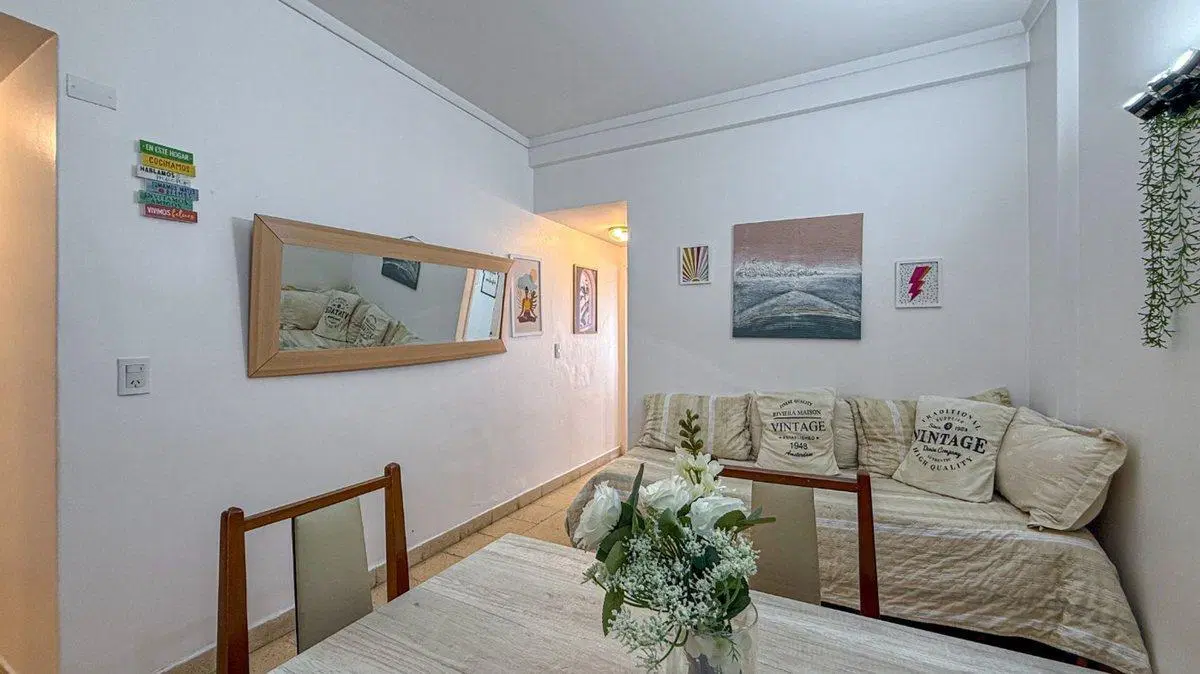 Venta Departamento 2 ambientes P Colón a la calle 4
