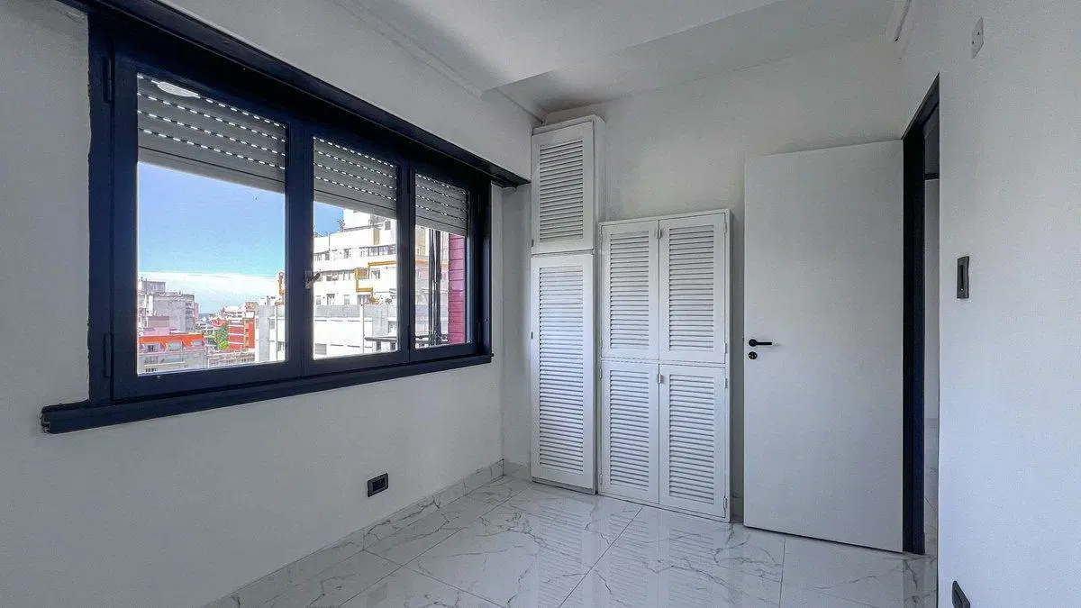 Depto 3 Amb Reciclado luminoso al frente balcon 2