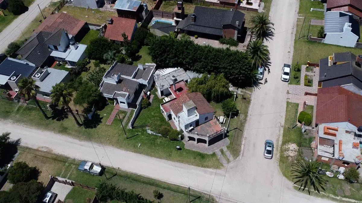 Venta Casa 3 ambientes y ph 2 amb. en block 2