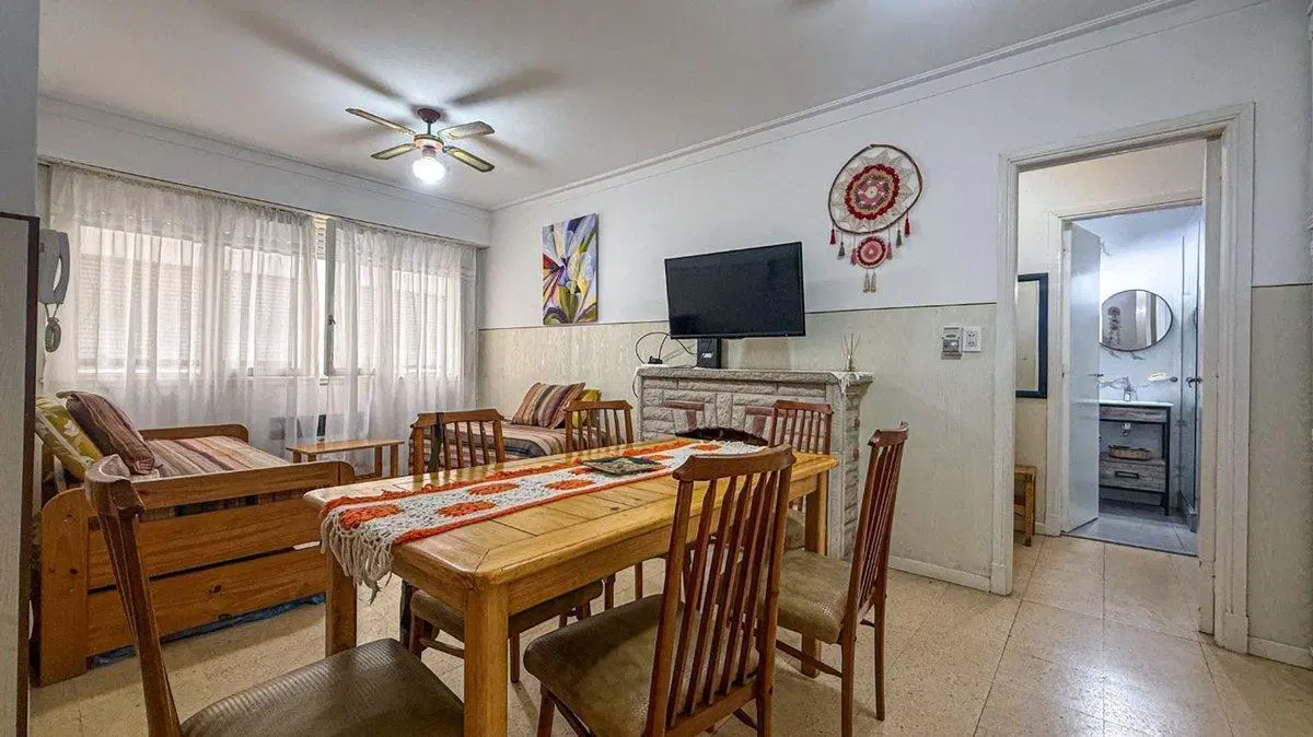 VENTA DEPARTAMENTO 2 AMBIENTES PLAZA COLON 5