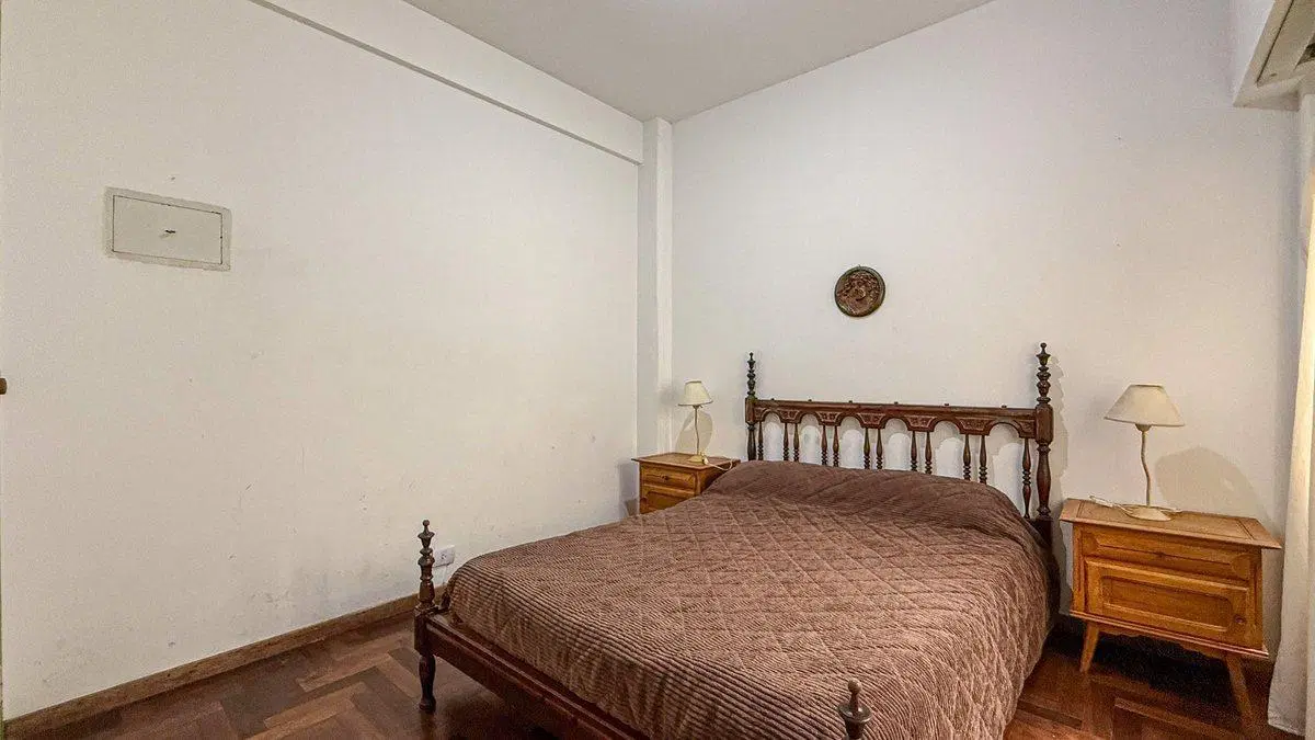 DEPARTAMENTO EN VENTA 2 AMBIENTES CON DEPENDENCIA 4