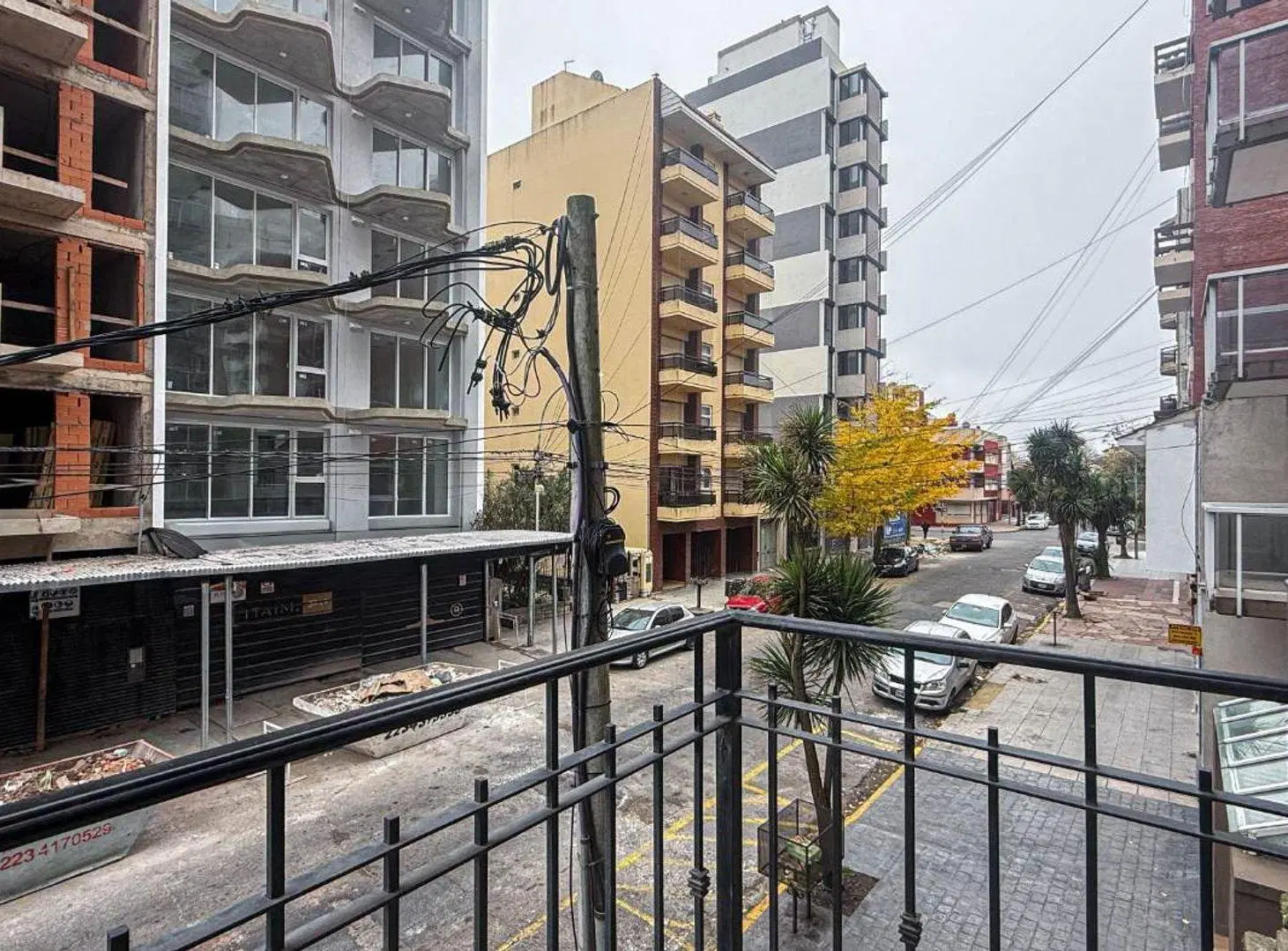 VENTA DPTO 4 AMBIENTES AL FRENTE LA PERLA COCHERA 8