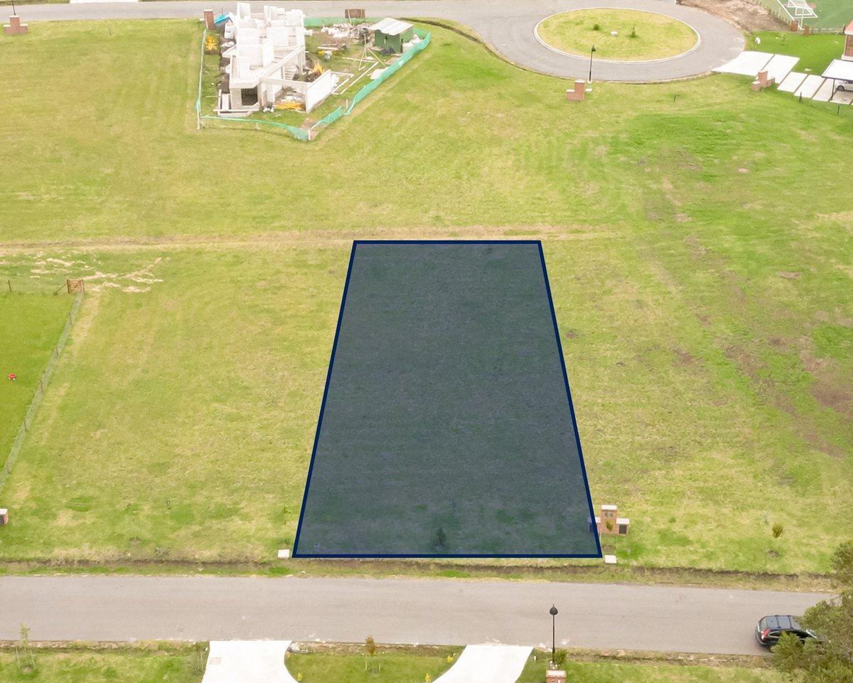Venta lote en Casonas del Haras listo p construir