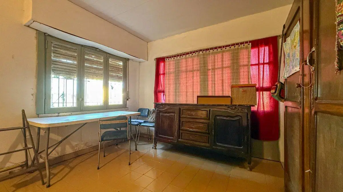 VENTA Casa 2 Amb con garage + Departamento 3 Amb 4