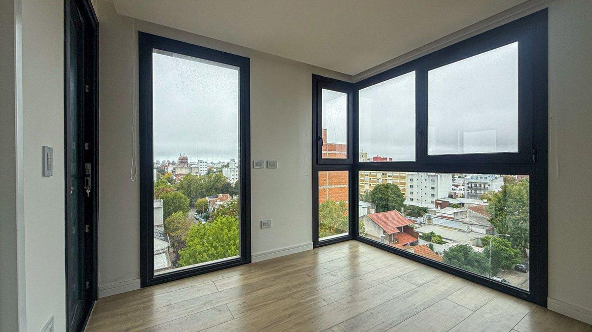 En Venta Piso 3 Ambientes a Estrena - CHAUVIN
