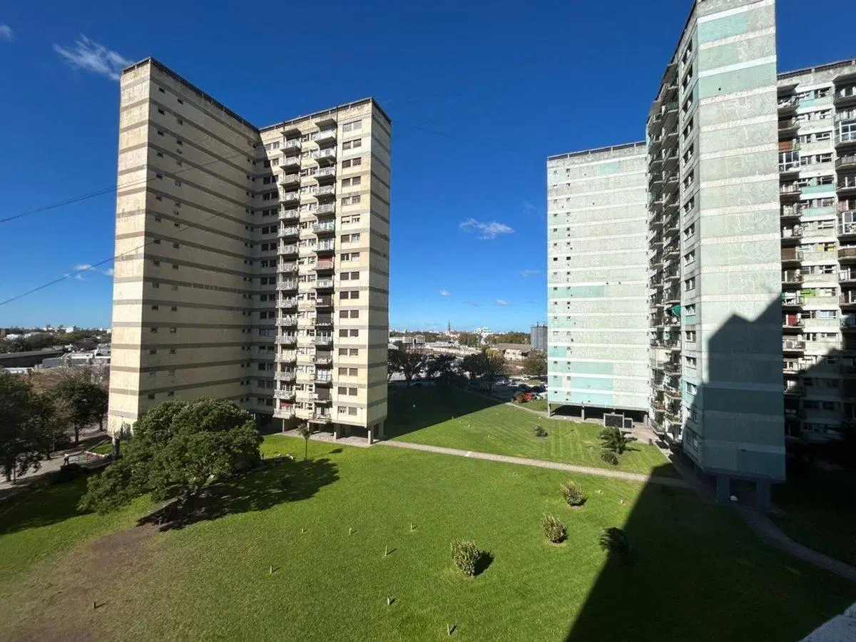 VENTA DPTO 2 AMBIENTES FRENTE SARMIENTO COCHERA 3