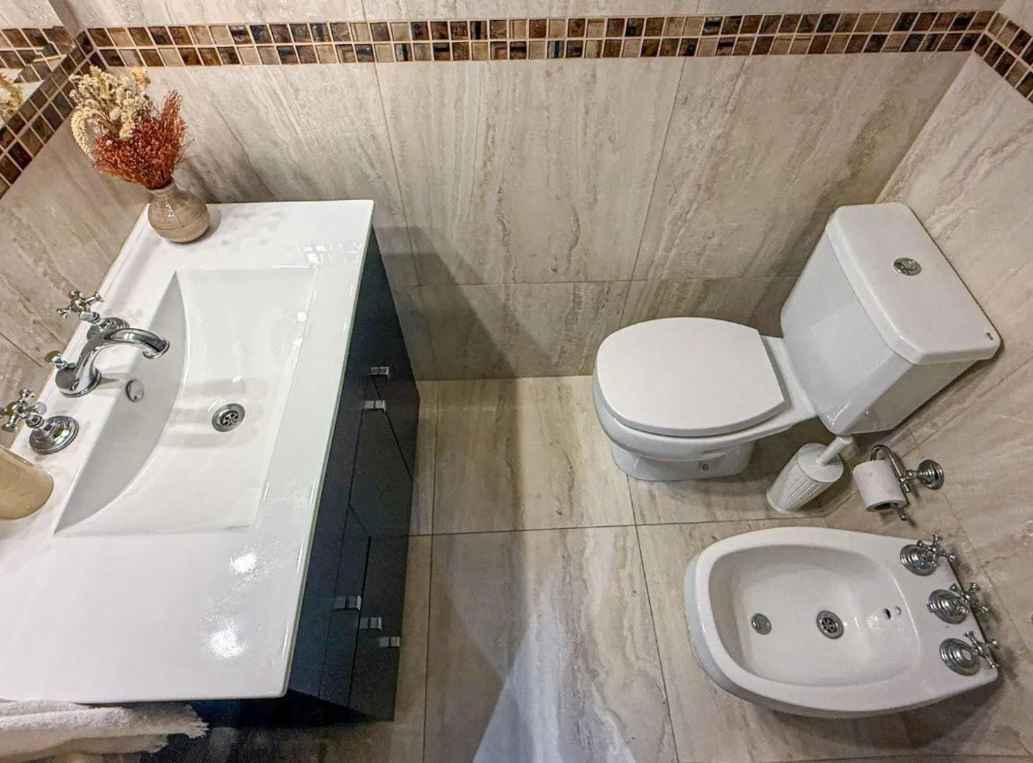 ALQUILER CASA 5 AMBIENTES MIRAMAR LAS LOMAS 5