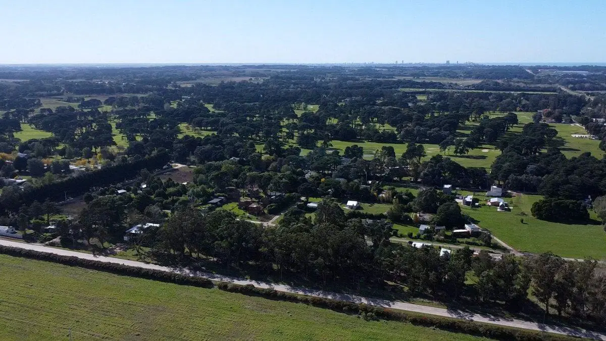 Venta lote en Acantilados  muy buena ubicacion 3
