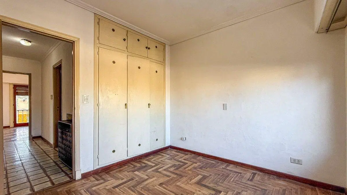 VENTA CASA EN BLOCK 2 AMB + 4 AMB DON BOSCO 5