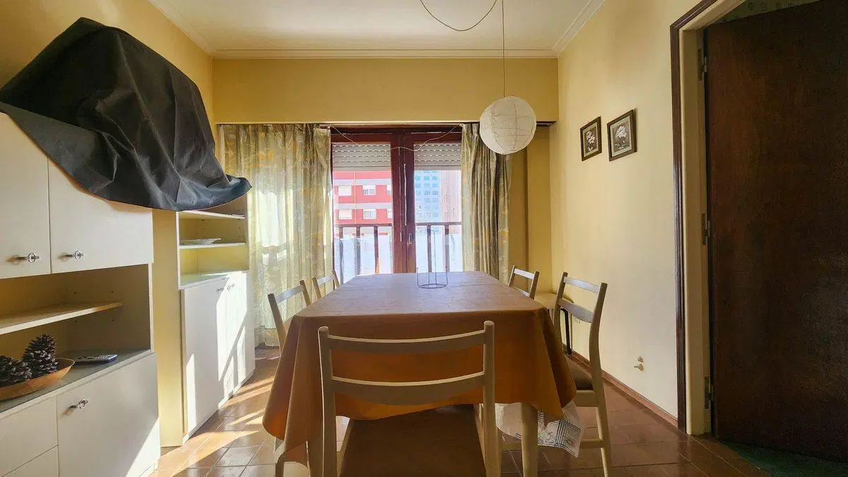 VENTA DEPARTAMENTO 2 AMB. MAS DEPENDENCIA MIRAMAR 3