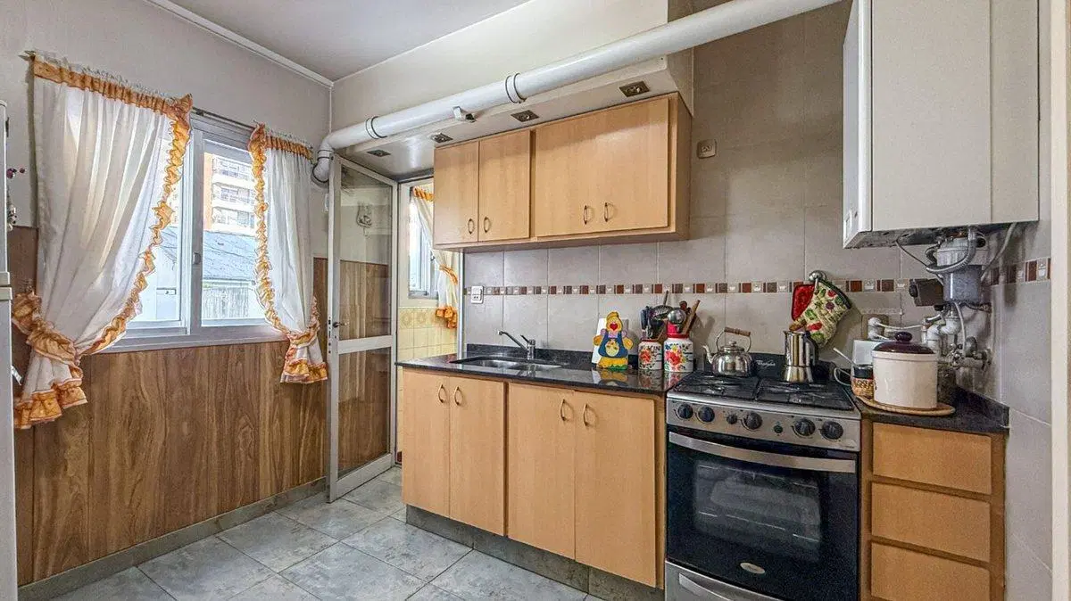VENTA DEPARTAMENTO 3 AMBIENTES DEPENDENCIA COCHERA 2