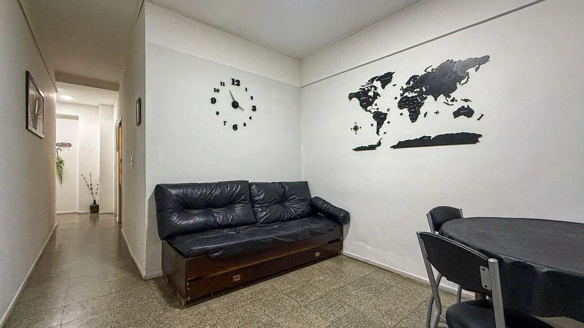 VENTA monoambiente, zona plaza Colon 5