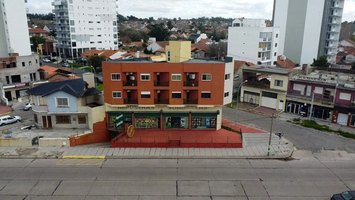 VENTA EDIFICIO FRENTE AL MAR PUNTA MOGOTES 2