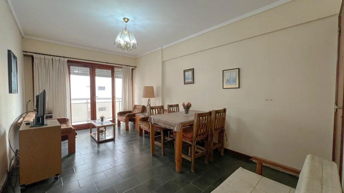 ALQUILER departamento 3 ambientes con cochera 4
